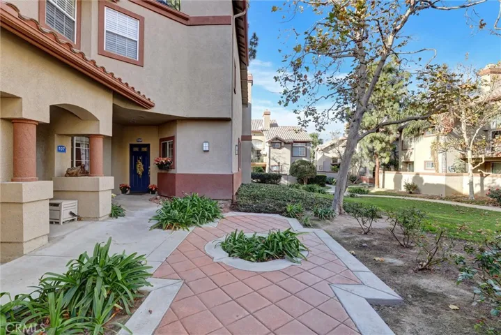 2941 Via Milano 108, Corona, California 92879