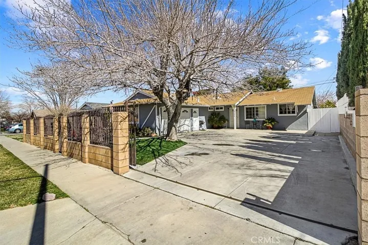38644 Glenraven Avenue, Palmdale, California 93550