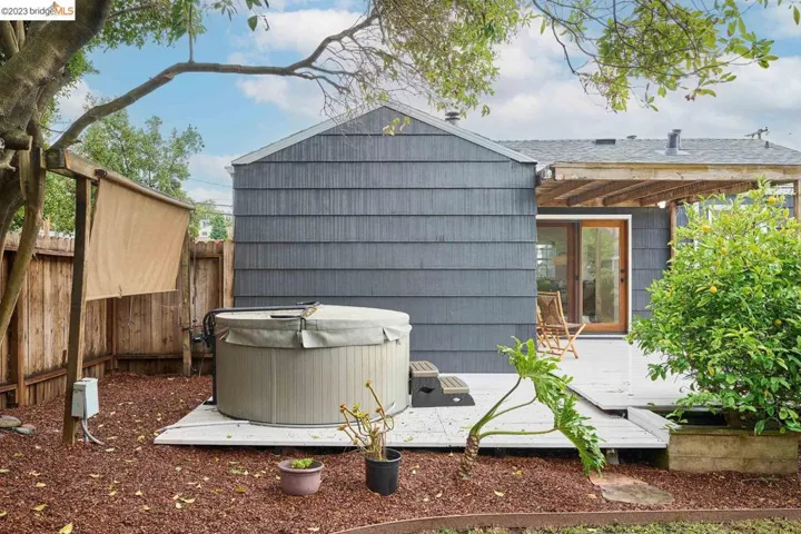 5437 Solano Ave, Richmond, California 94805