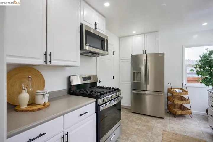 5437 Solano Ave, Richmond, California 94805