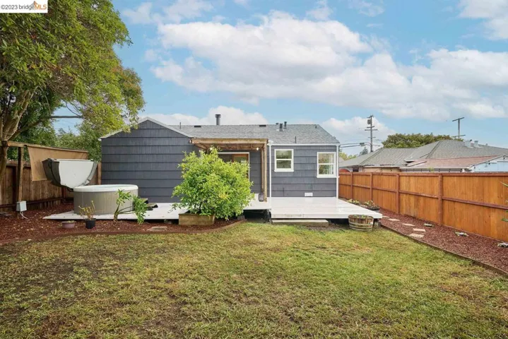 5437 Solano Ave, Richmond, California 94805