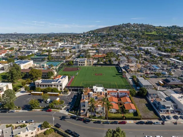7553 La Jolla Boulevard, La Jolla, California 92037