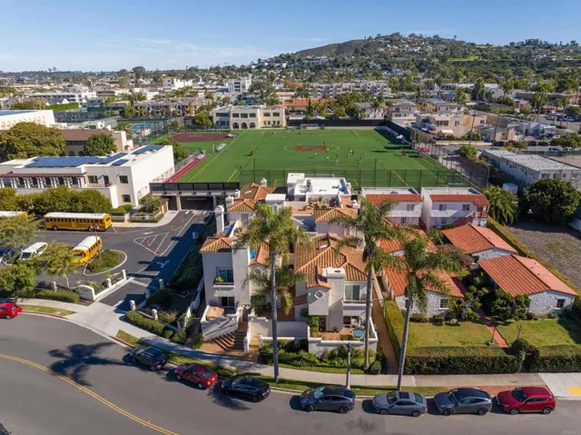 7553 La Jolla Boulevard, La Jolla, California 92037
