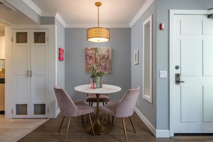 7553 La Jolla Boulevard, La Jolla, California 92037