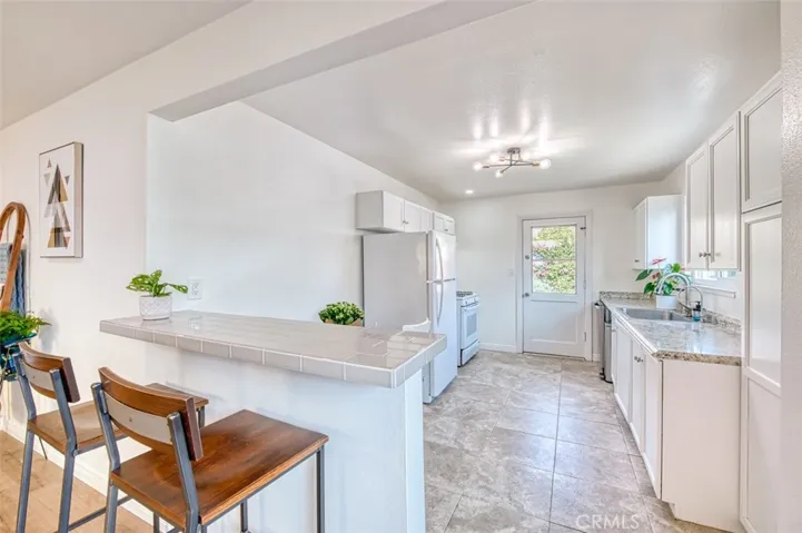 1127 Maynard Drive, Duarte, California 91010
