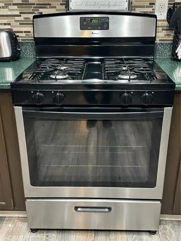 Kitchen stove