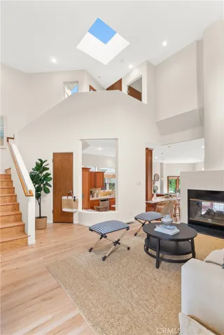 329 5th Street, Manhattan Beach, California 90266