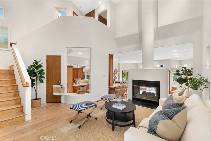 329 5th Street, Manhattan Beach, California 90266