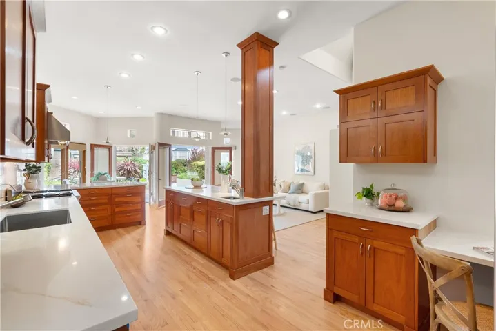329 5th Street, Manhattan Beach, California 90266