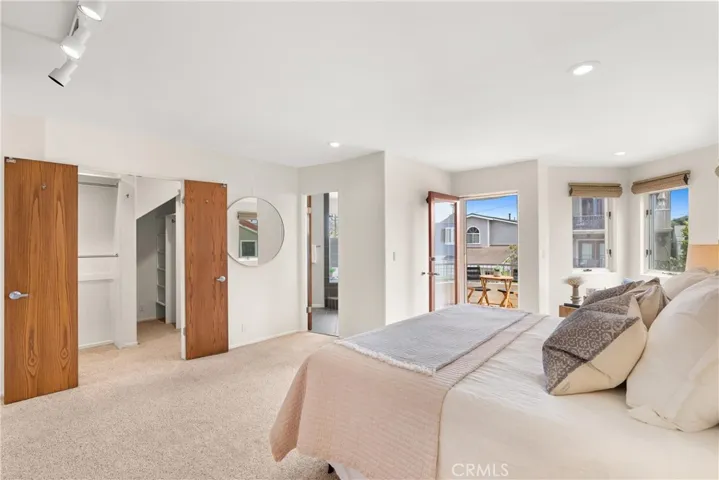 329 5th Street, Manhattan Beach, California 90266