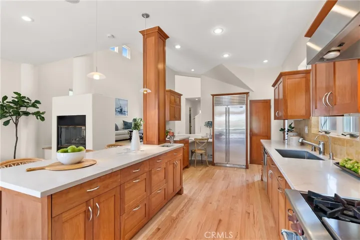 329 5th Street, Manhattan Beach, California 90266