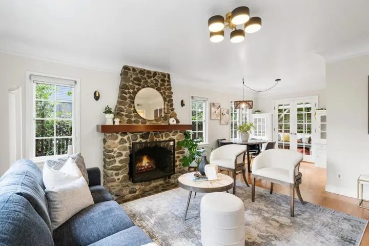 1050 Waverley Street, Palo Alto, California 94301