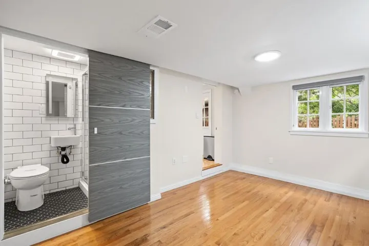 1050 Waverley Street, Palo Alto, California 94301