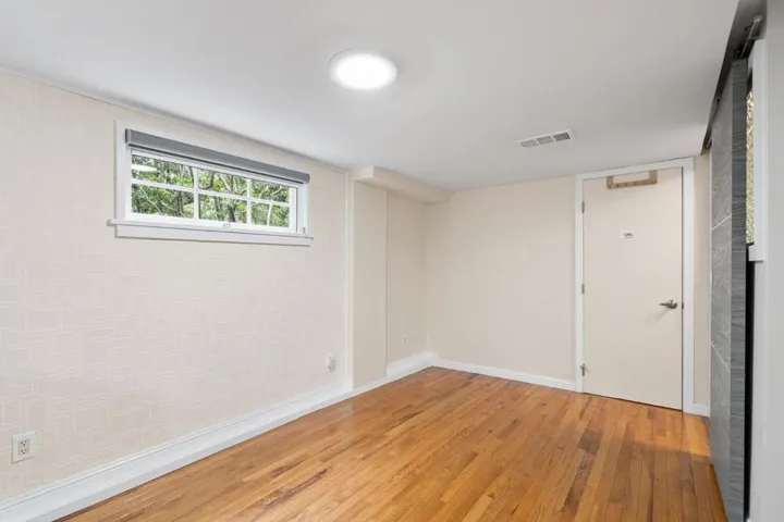 1050 Waverley Street, Palo Alto, California 94301