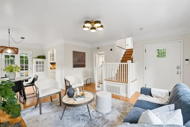1050 Waverley Street, Palo Alto, California 94301