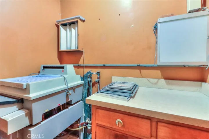 705 W Foothill Boulevard, Glendora, California 91741