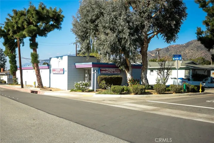705 W Foothill Boulevard, Glendora, California 91741