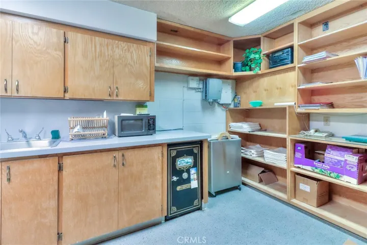 705 W Foothill Boulevard, Glendora, California 91741