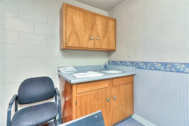 705 W Foothill Boulevard, Glendora, California 91741