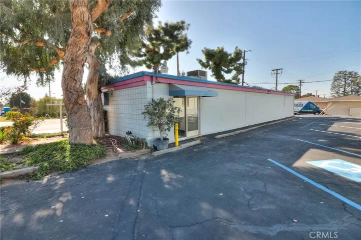 705 W Foothill Boulevard, Glendora, California 91741