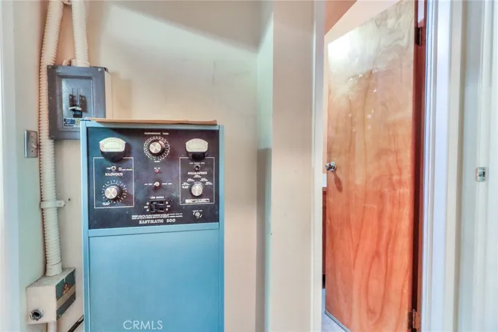 705 W Foothill Boulevard, Glendora, California 91741