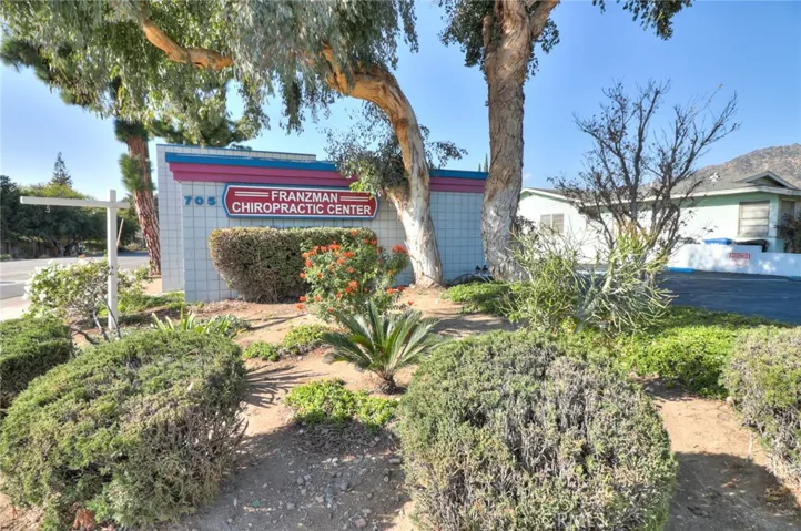 705 W Foothill Boulevard, Glendora, California 91741
