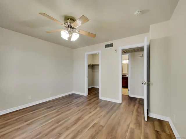 1910 Avenida Del Mexico 202, San Diego, California 92154