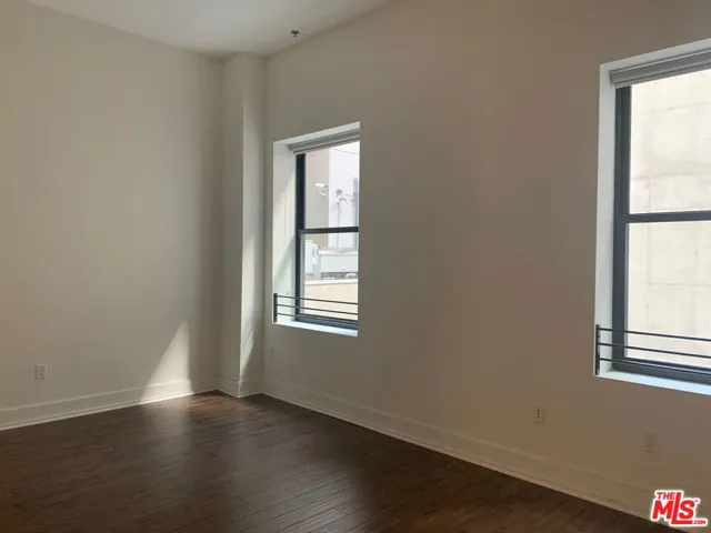 727 W 7th Street 420, Los Angeles, California 90017