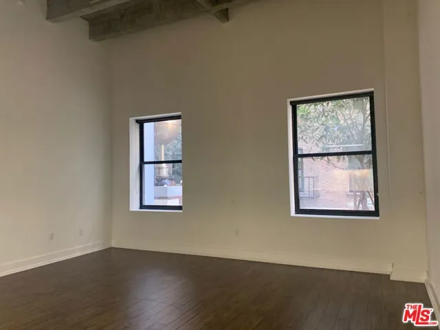 727 W 7th Street 420, Los Angeles, California 90017