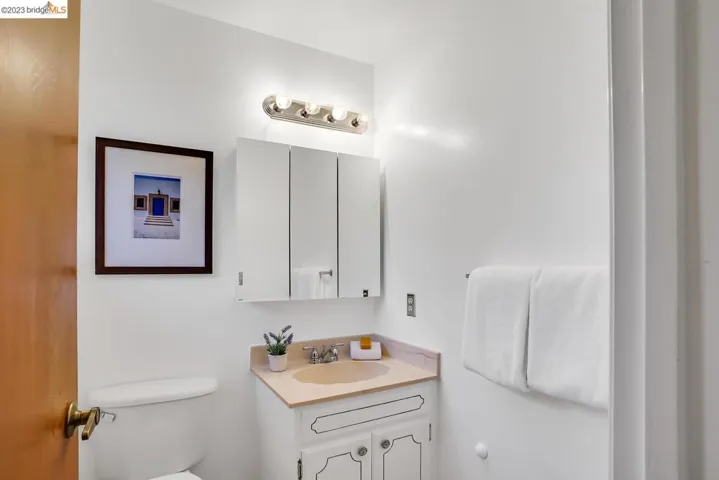 4510 Mattis Ct, Oakland, California 94619