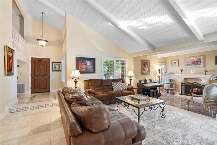 12692 Hillside Drive, Moorpark, California 93021