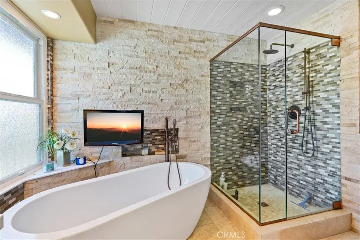 12692 Hillside Drive, Moorpark, California 93021