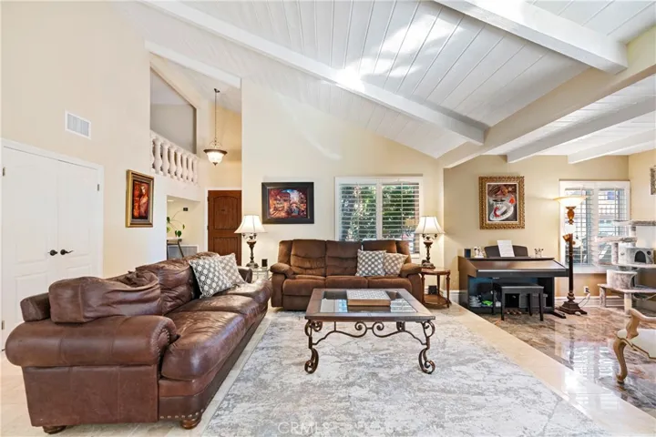 12692 Hillside Drive, Moorpark, California 93021