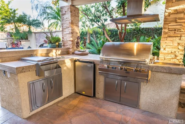 12692 Hillside Drive, Moorpark, California 93021