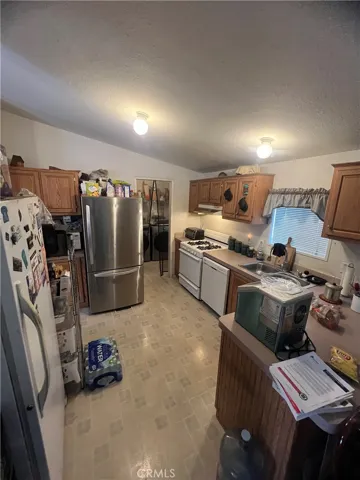 2717 16 Arrow Highway, La Verne, California 91750