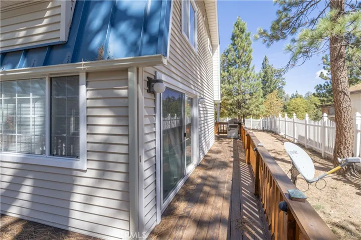 40144 Hillcrest Drive, Big Bear, California 92315