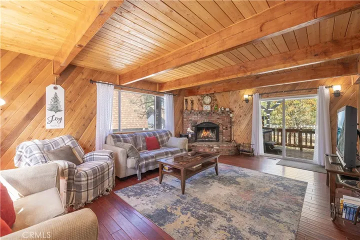 40144 Hillcrest Drive, Big Bear, California 92315