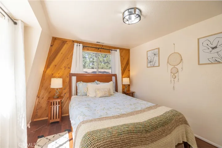 40144 Hillcrest Drive, Big Bear, California 92315