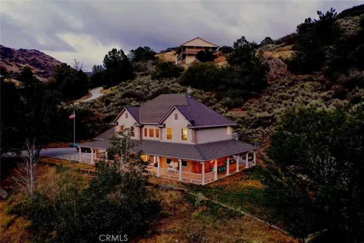 26250 Cumberland Road, Tehachapi, California 93561