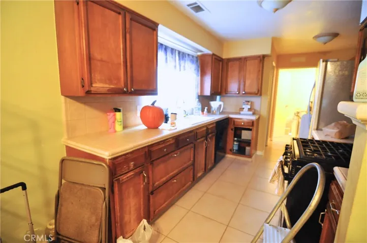 124 E Dayton Avenue, Fresno, California 93704