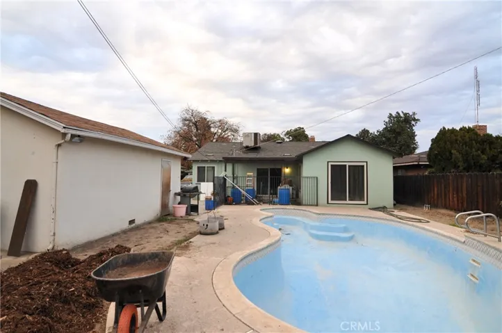124 E Dayton Avenue, Fresno, California 93704
