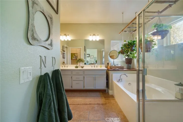 6360 Manzanita Way, Riverside, California 92504