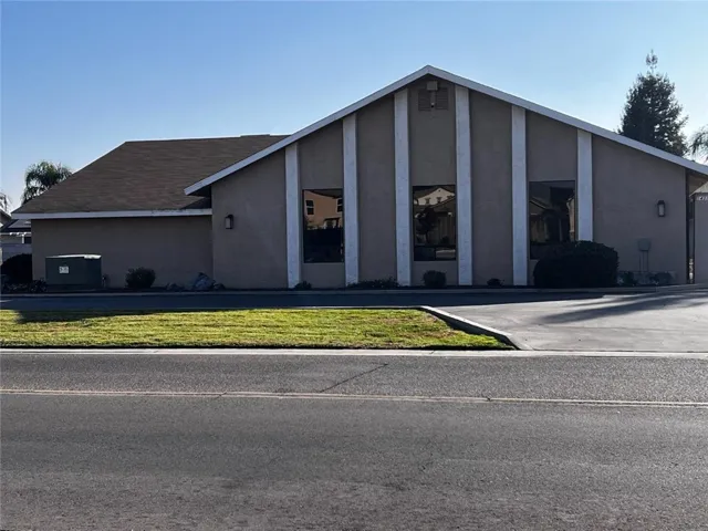 14319 W Kearney Boulevard, Kerman, California 93630