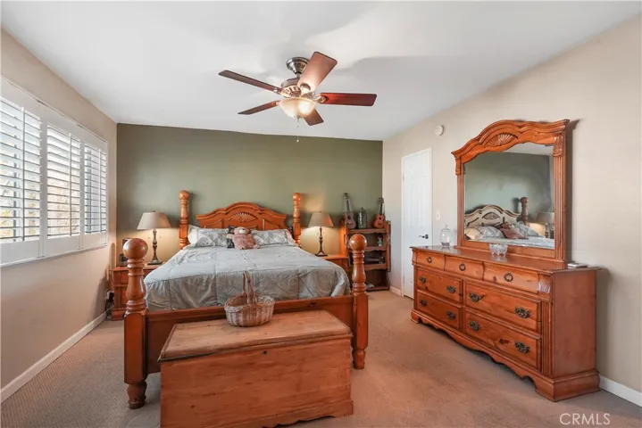 6852 Hatillo Avenue B, Winnetka, California 91306