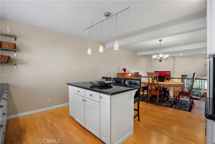 6852 Hatillo Avenue B, Winnetka, California 91306