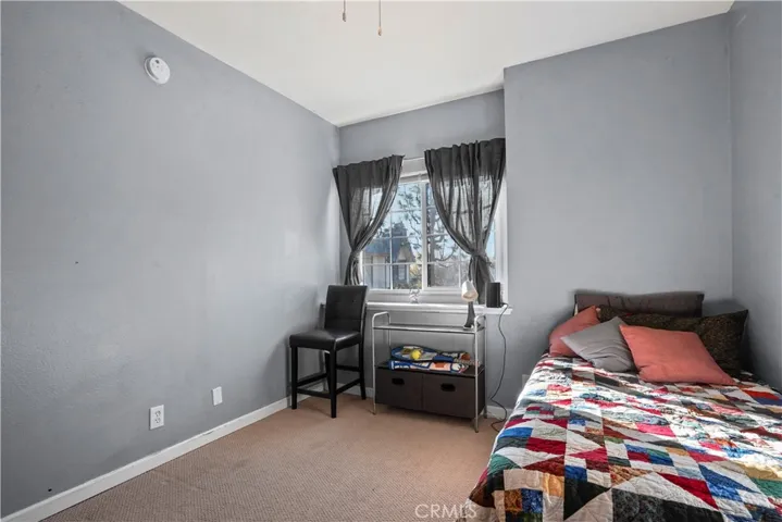 6852 Hatillo Avenue B, Winnetka, California 91306