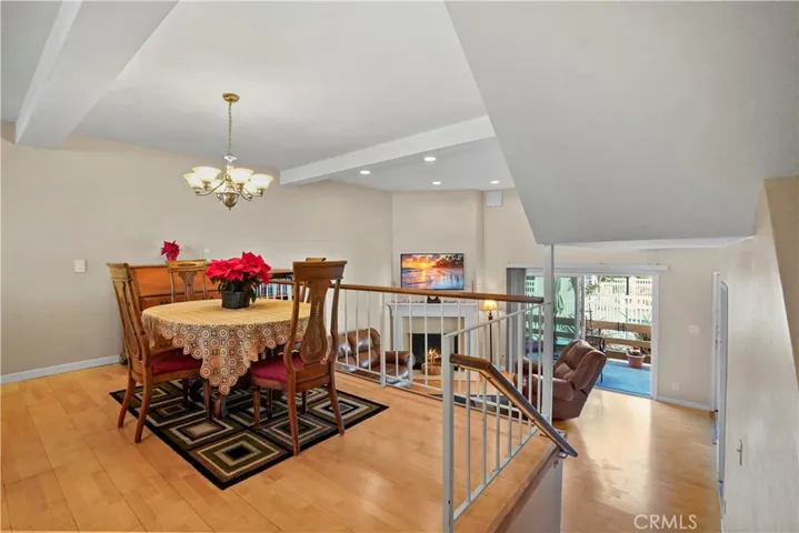 6852 Hatillo Avenue B, Winnetka, California 91306