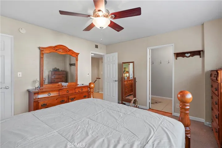 6852 Hatillo Avenue B, Winnetka, California 91306