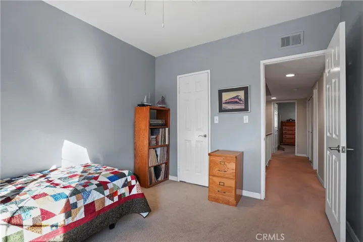 6852 Hatillo Avenue B, Winnetka, California 91306