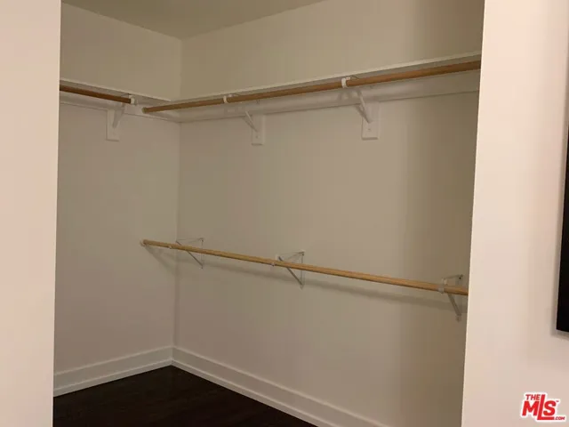 727 W 7th Street 523, Los Angeles, California 90017